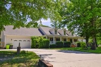 Building Photo - 237 Riverbend Rd