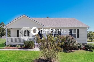 Building Photo - 3 Bedroom Pet-Friendly Home in Smithfield, NC with Main Street Renewal