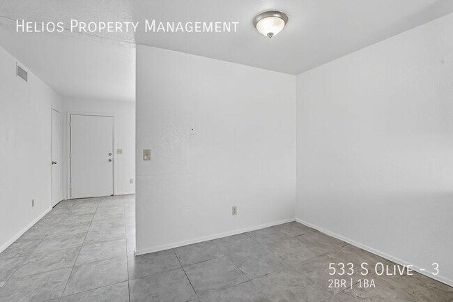 Building Photo - 533 S Olive-3