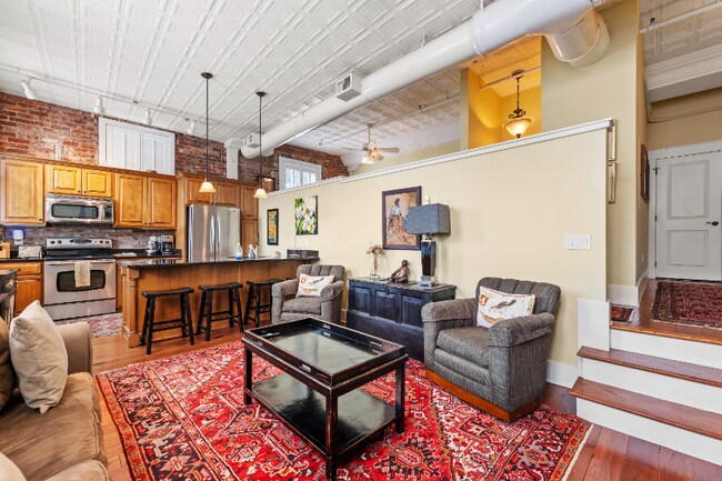 Building Photo - 4 Beaufain St