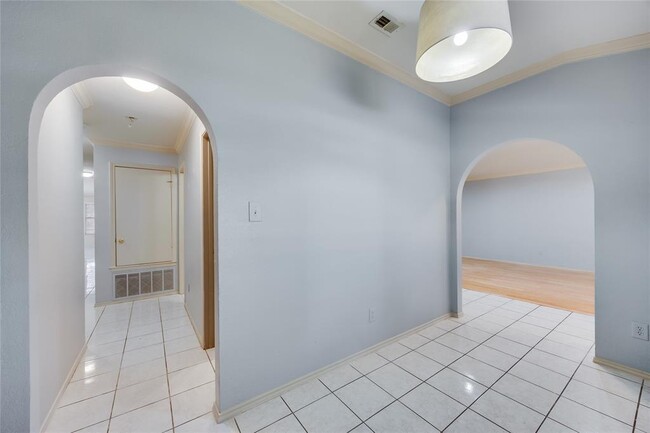 Building Photo - 4103 Natural Bridge Ct