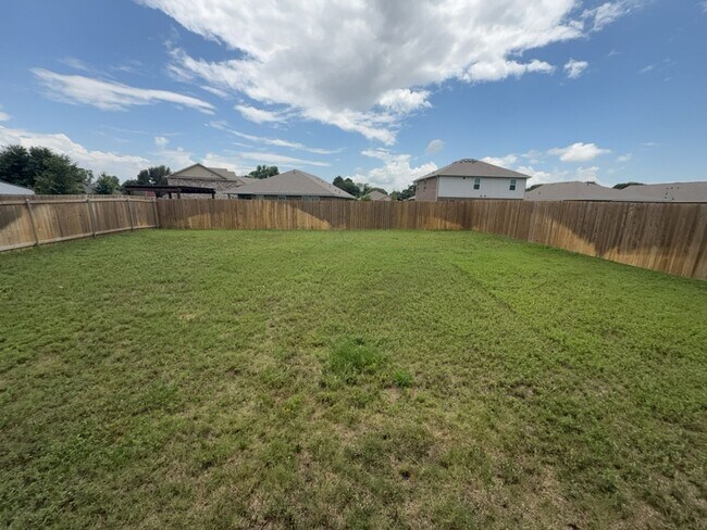 Building Photo - 3637 Silver Maple Ln