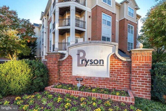 Building Photo - 12954 Centre Park Cir