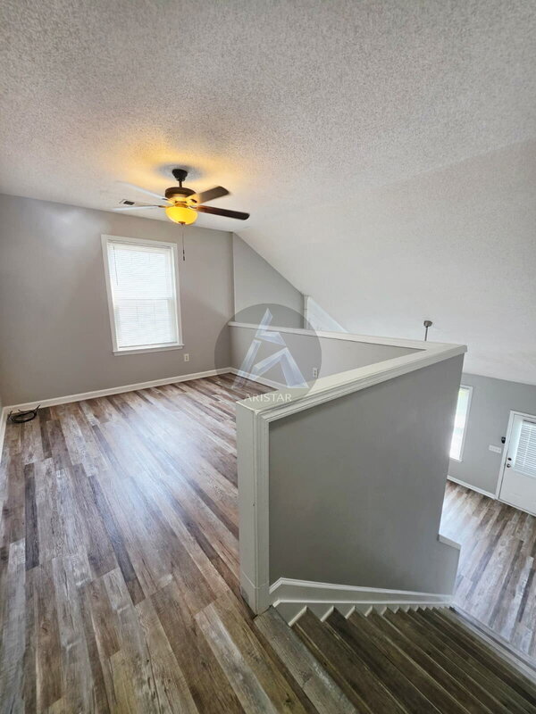 Building Photo - 1691 Woodsford Rd