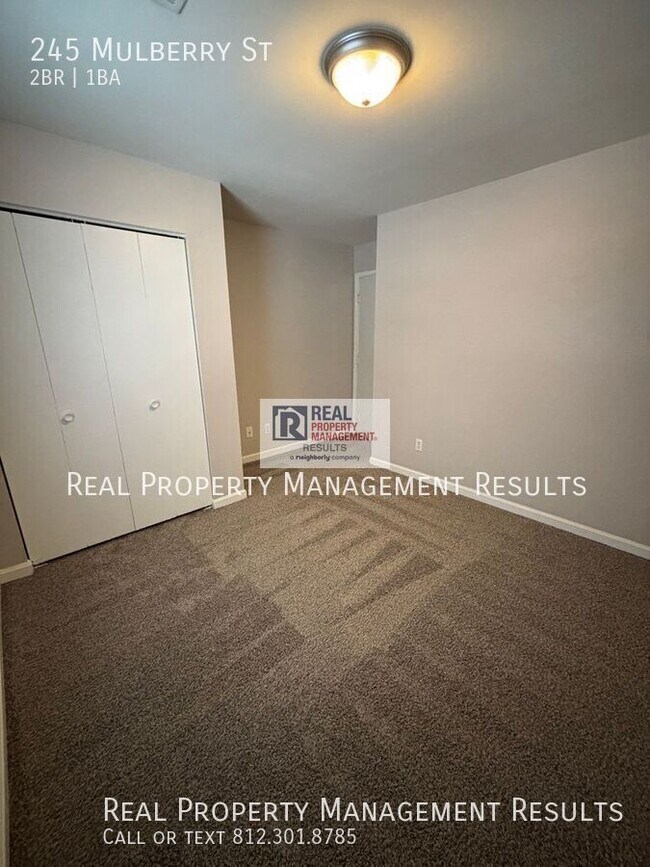 Building Photo - 245 Mulberry St