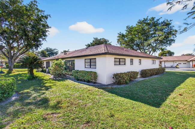 Building Photo - 10244 Dovewood Ln