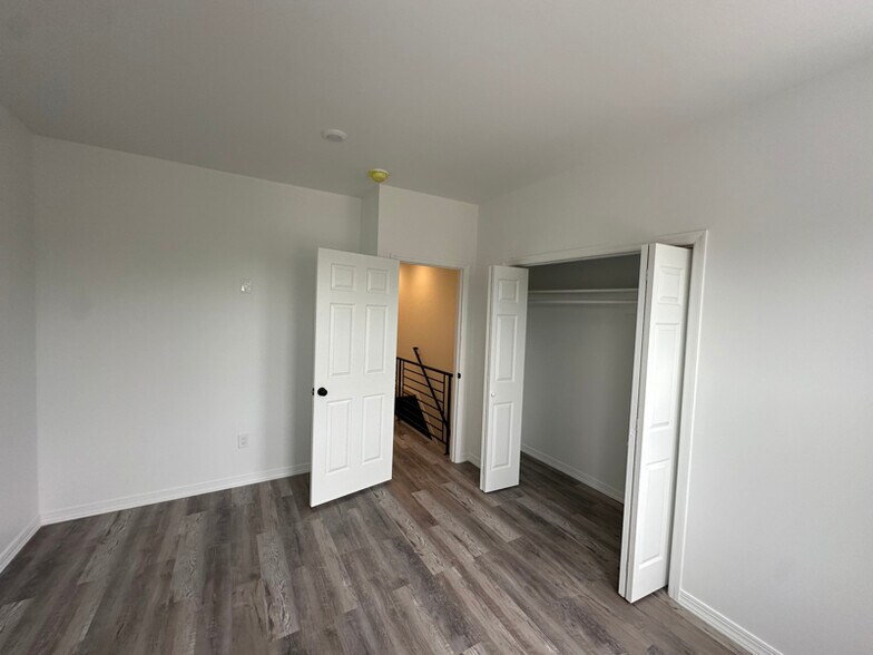 Building Photo - 1446 N 58th St