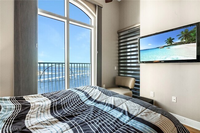 Building Photo - 2745 First St