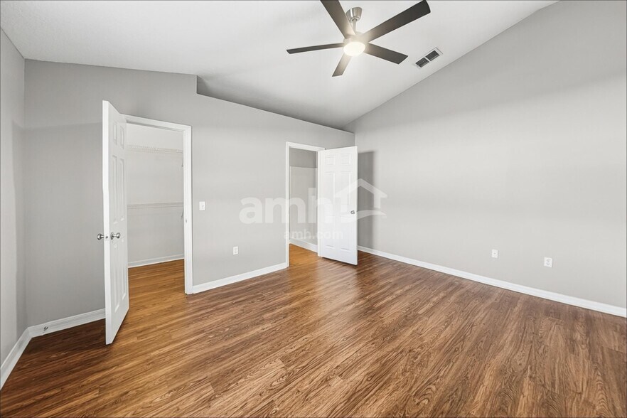 Building Photo - 153 Timbercreek Pines Cir