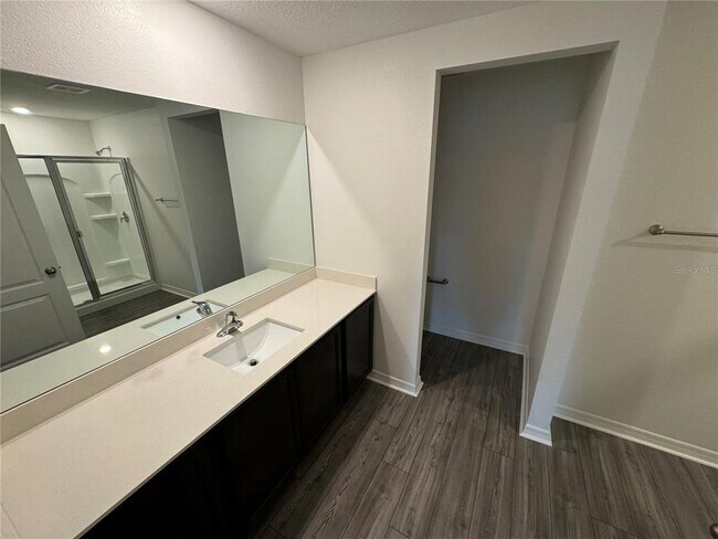 Building Photo - 233 Kensington View Blvd