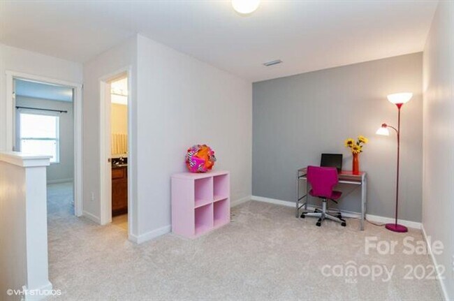 Building Photo - 515 Alderman Ln
