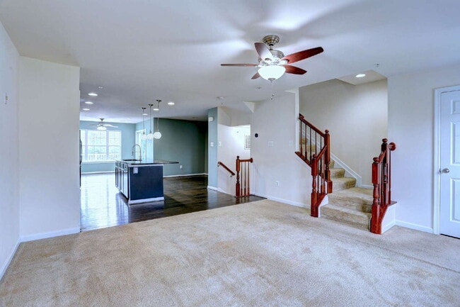 Building Photo - 3BD/2.2BA:  Fabulous Baltimore Townhome