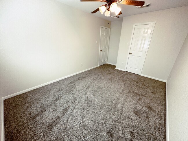 Building Photo - 10210 Canyon Rose Ln