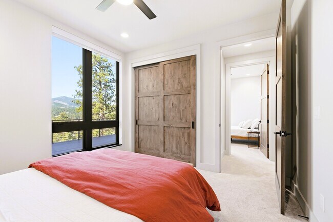 Building Photo - 4475 Forest Trail