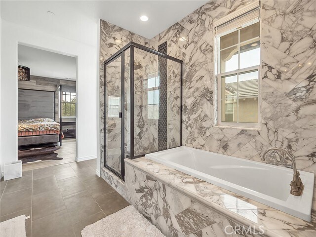 Building Photo - 12925 Waterlily Way