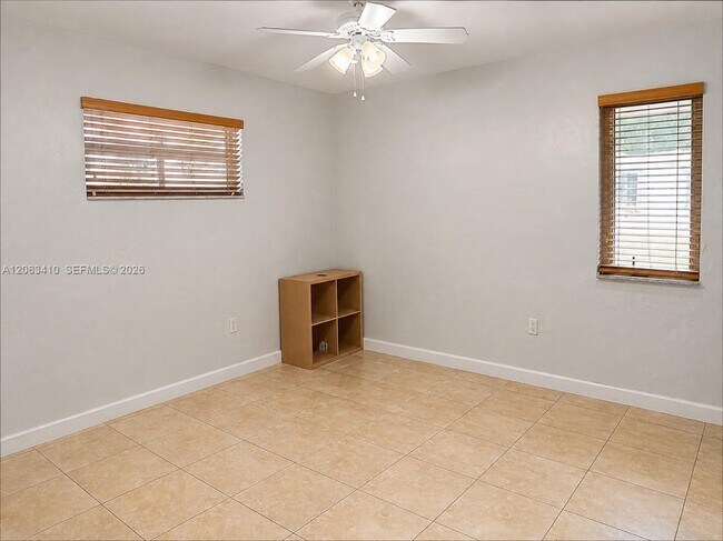 Building Photo - 5780 SW 61st St