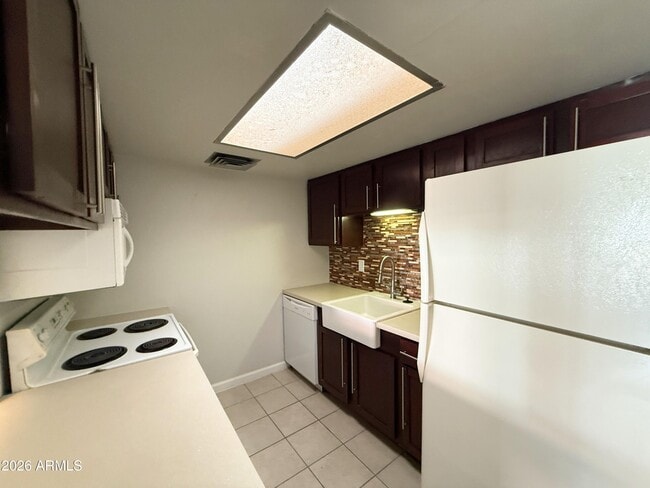 Building Photo - 6812 N 35th Ave