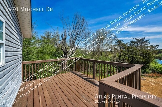 Building Photo - 6470 Mitchell Dr