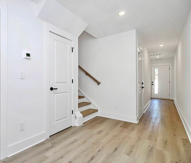 House entrance - 2613 Dr Carver Rd