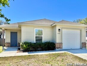 Building Photo - 3518 Strawberry Grv