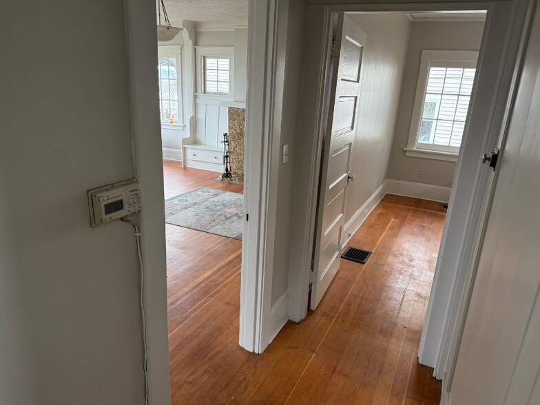 Building Photo - 9633 NW St Helens Rd