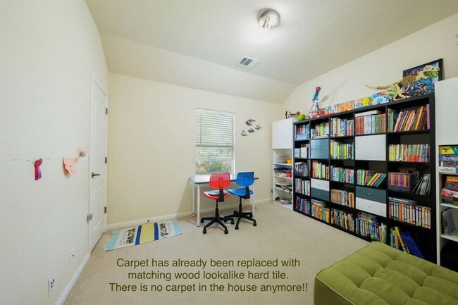 Building Photo - 231 St Richie Ln