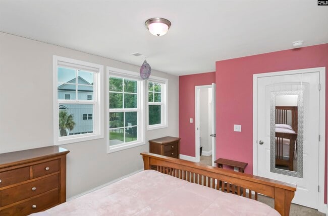 Building Photo - 368 Cabana Wy