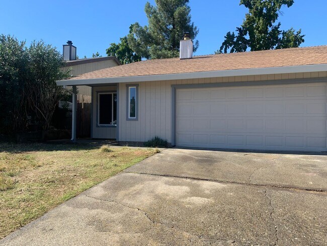 Building Photo - 5417 E Knoll Dr