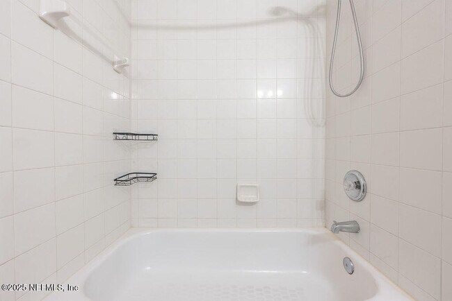 Building Photo - 168 Jardin De Mer Pl