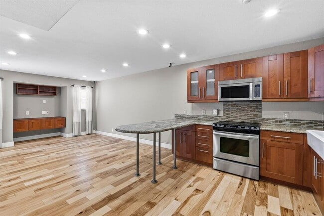 Building Photo - 1101 Shoal Creek Blvd