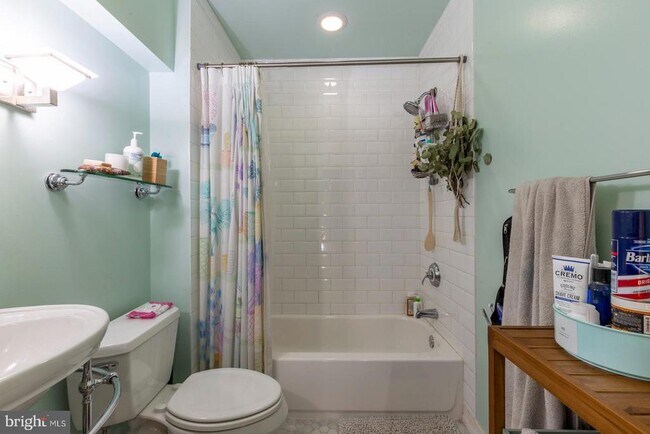 Building Photo - 844-46 N 29th St