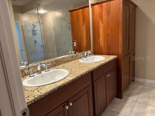 Building Photo - 606 Wells Ct