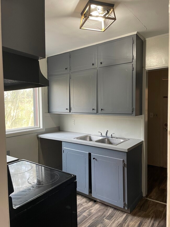 Building Photo - 3608 35th St