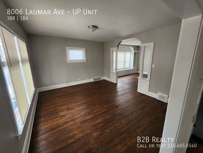 Building Photo - 8006 Laumar Ave