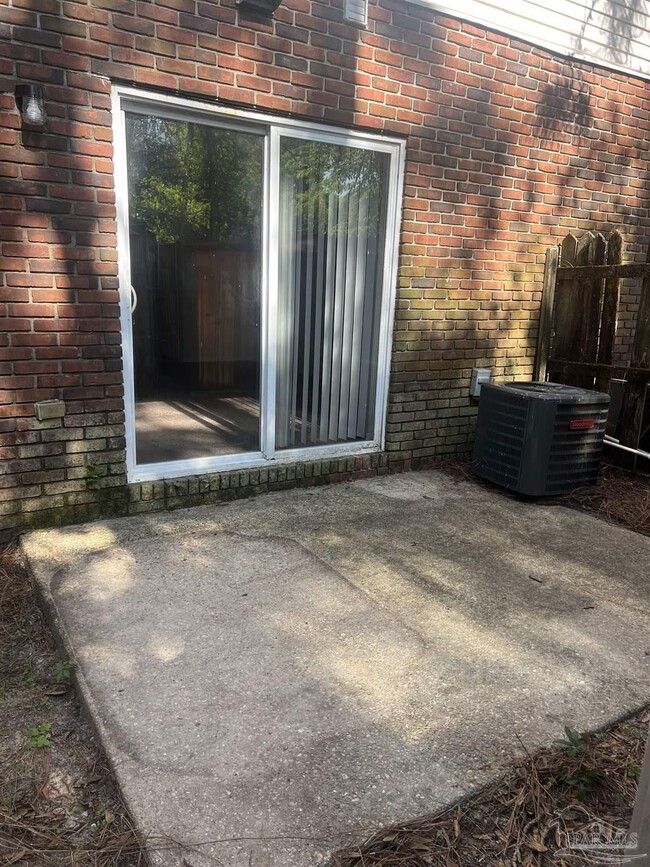 Building Photo - 3838 Belle Meade Ct