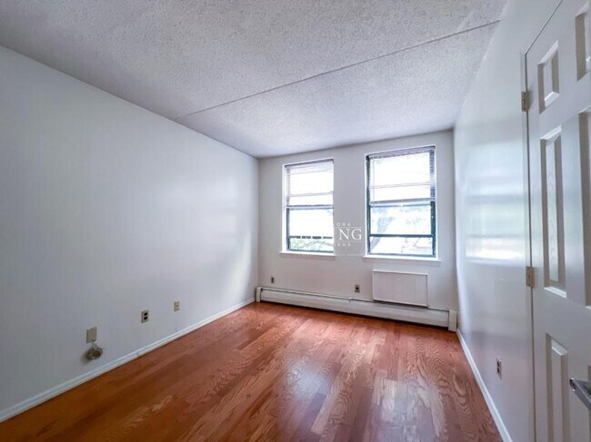 Building Photo - 3 bedroom in New York NY 10027