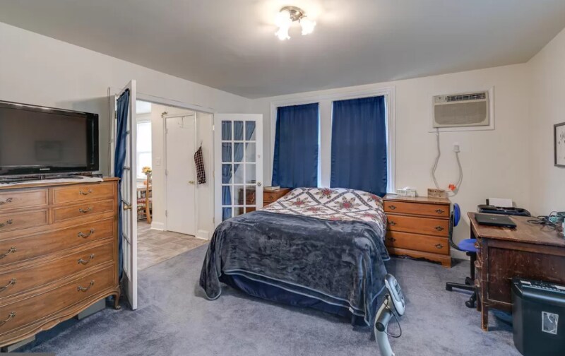 Building Photo - 3273 Teesdale St