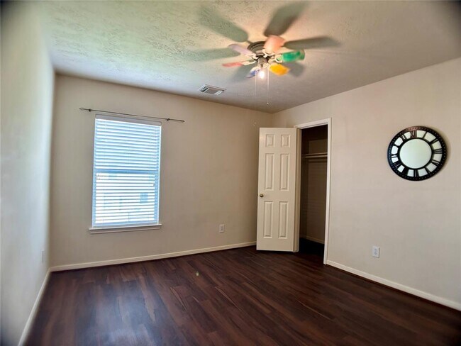 Building Photo - 25138 Bluma Ranch Dr