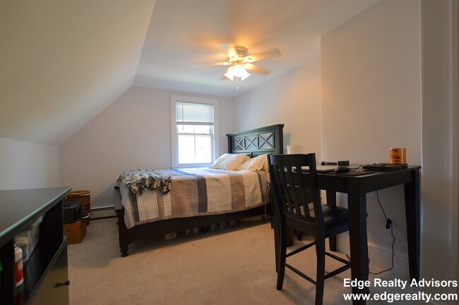 Building Photo - 45 Aldie St