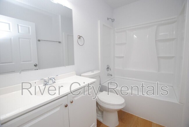 Building Photo - 5749 Silver Sands Cir