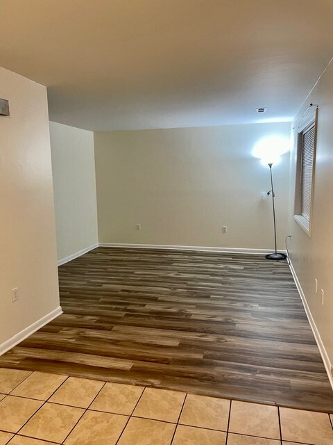 Building Photo - 2 bed, 1 bathroom duplex   - Seneca, SC