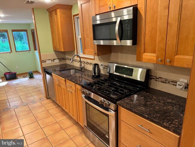 Building Photo - 11717 Happy Choice Ln