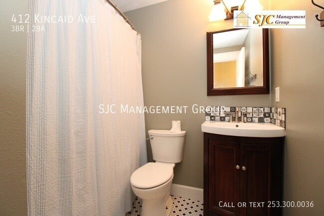 Building Photo - 412 Kincaid Ave