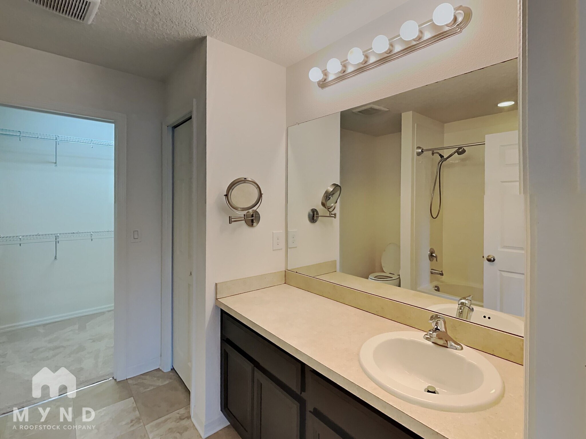 Building Photo - 7043 Spotted Deer Pl