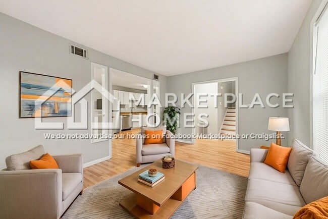 Building Photo - 427 Whispering Pines Dr