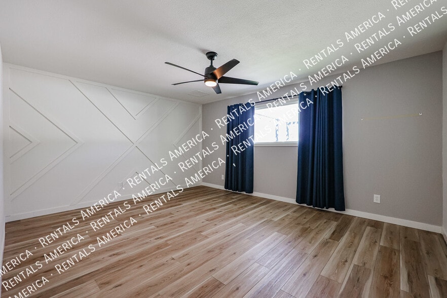Building Photo - 1430 E Bell De Mar Dr