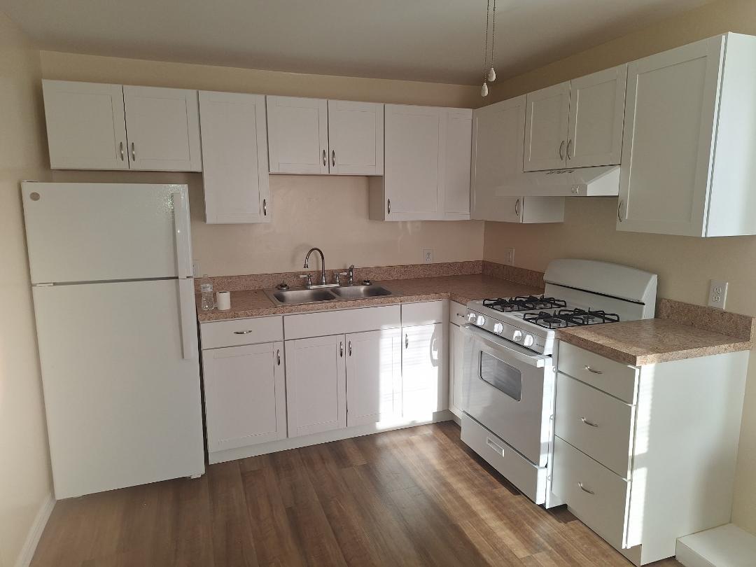 Kitchen - 417 Washington Ave