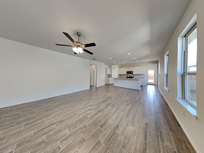 Building Photo - 1629 Briar Hunt Dr