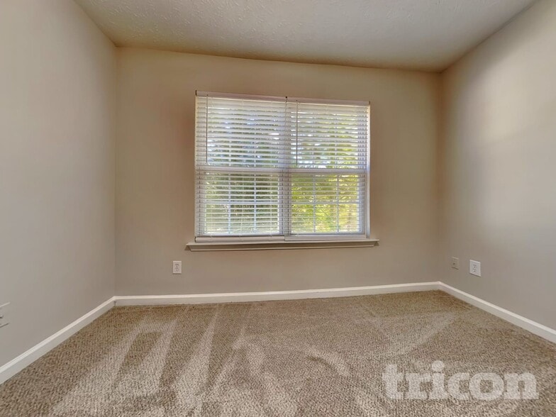 Building Photo - 2794 Evanston Ct