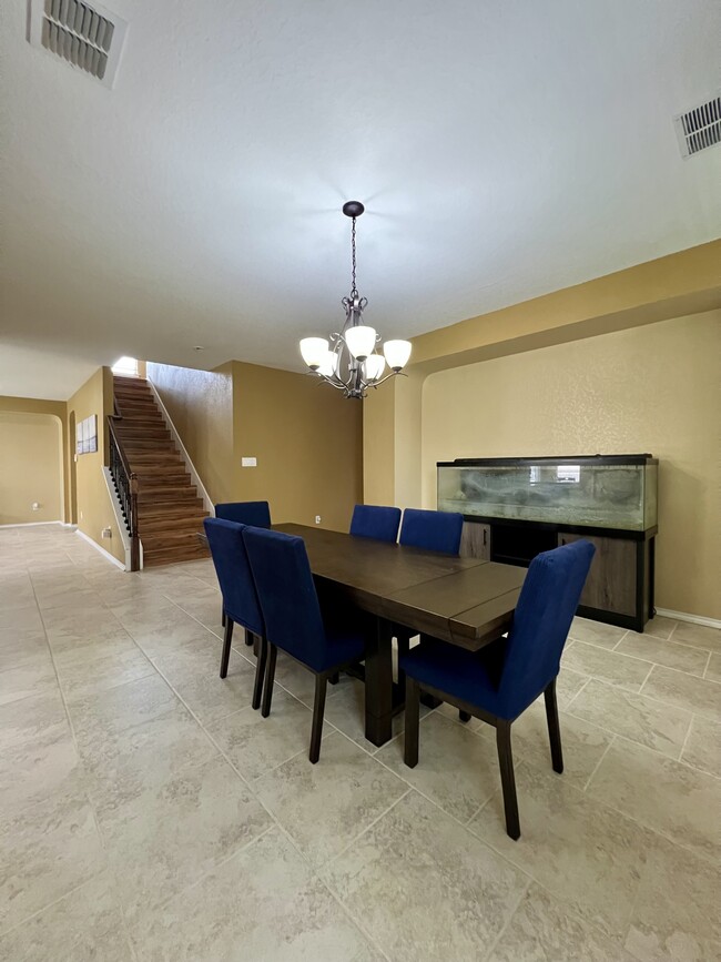Building Photo - 7623 Eagle Park Dr